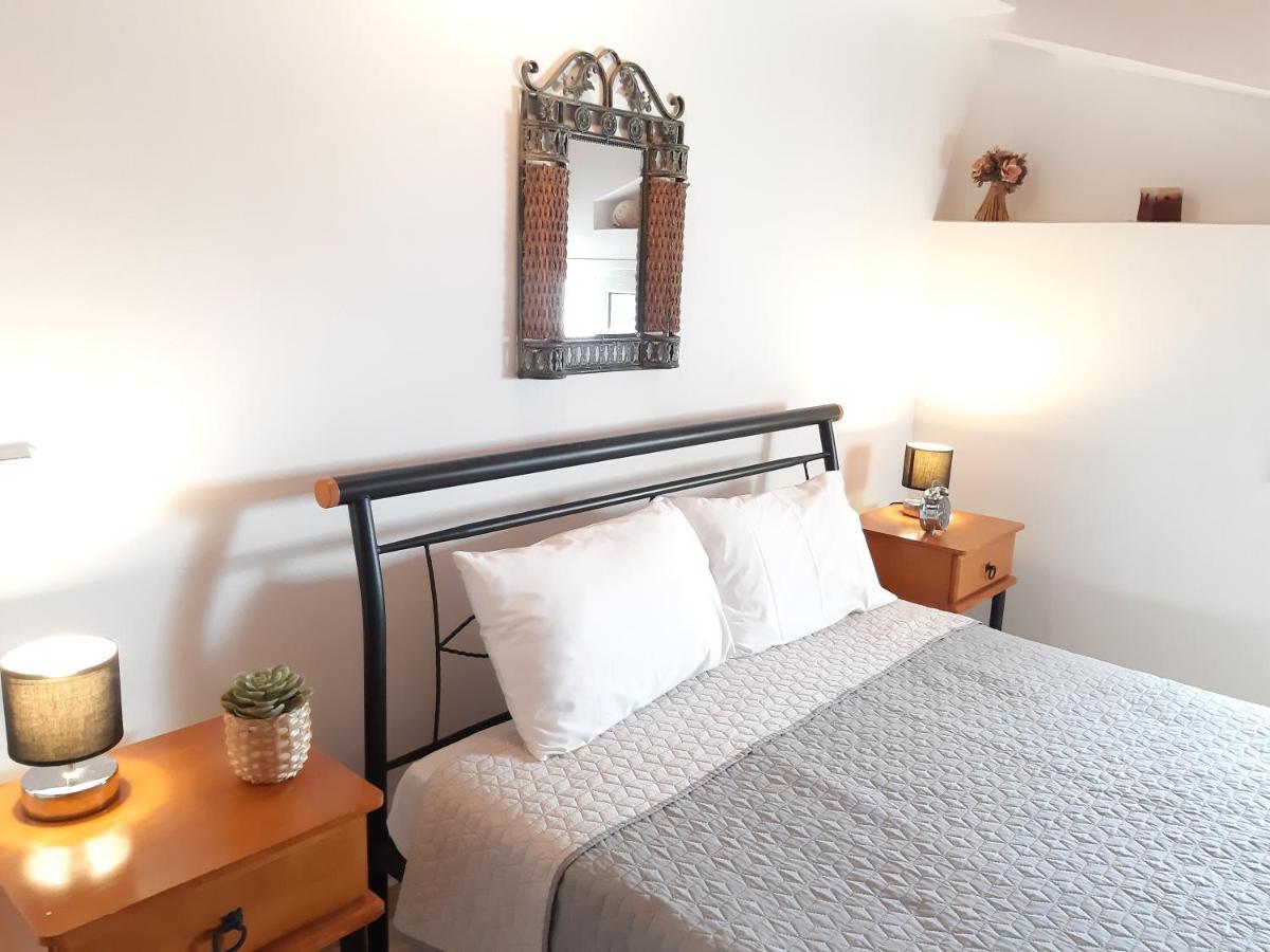 Casa De Blue Apartments ลูร์ดฮาตา ภายนอก รูปภาพ