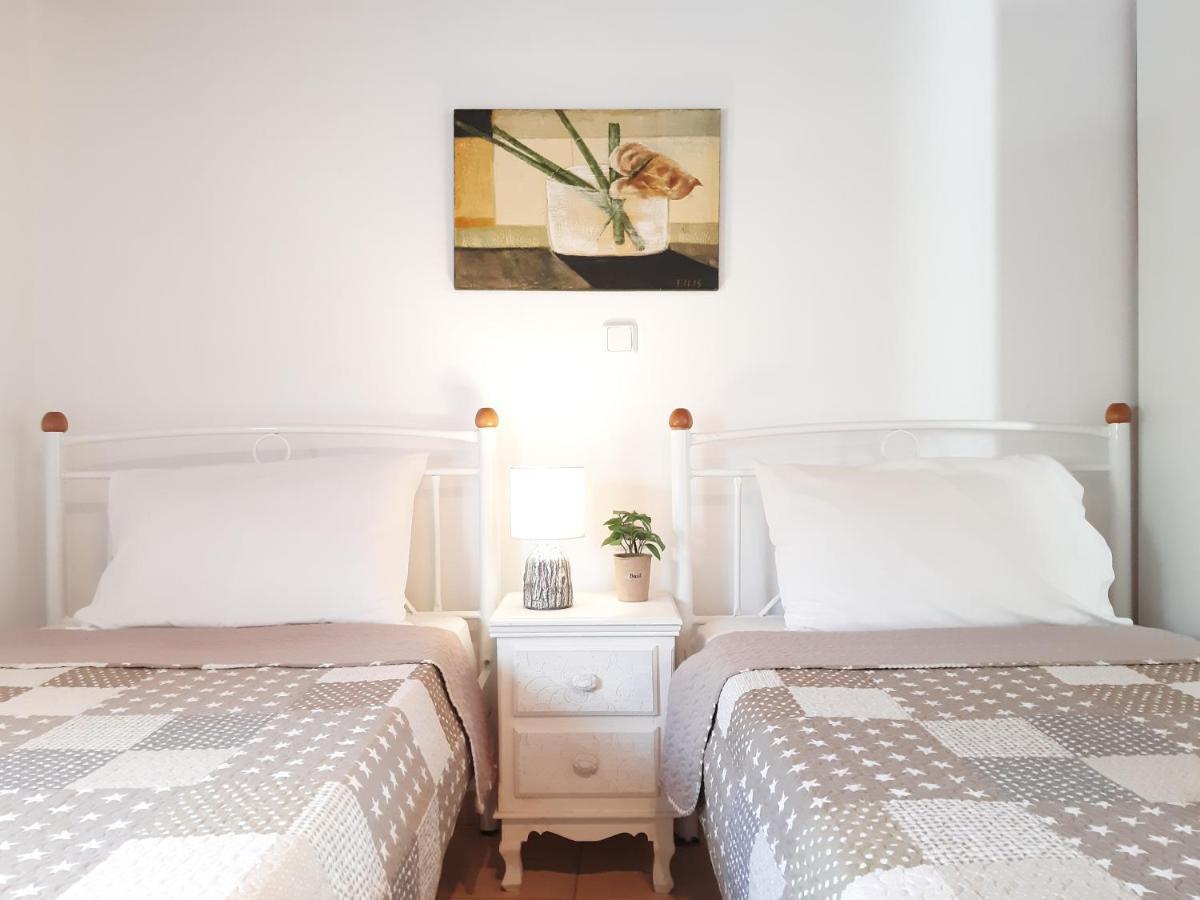 Casa De Blue Apartments ลูร์ดฮาตา ภายนอก รูปภาพ